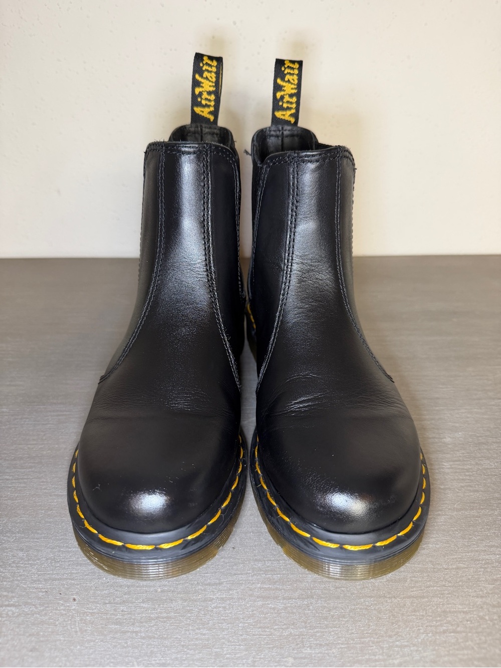 Dr. Martens 2976 Chelsea Boots Black Leather Women's Size 7 US 5 UK Excellent - Picture 4 of 10